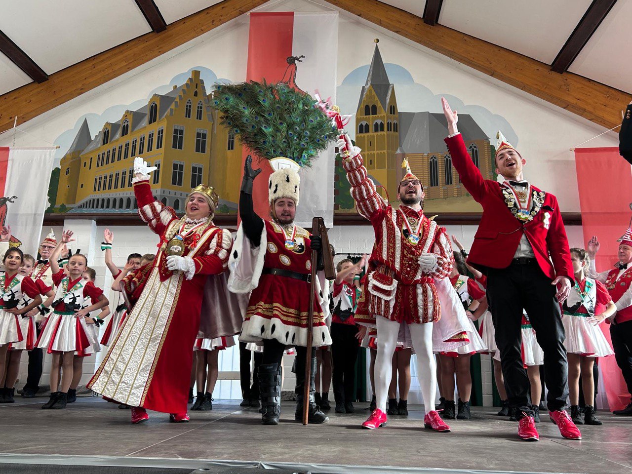 Jungfrau Uschi, Bauer Simon, Prinz Nils und Prinzenführer Tim